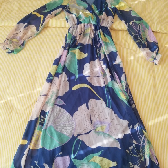 lulus - Picture 3 of 3